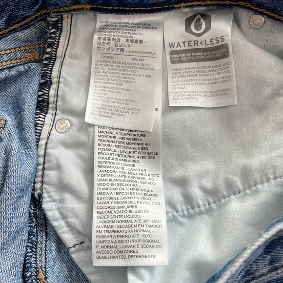 LEVI’S High Loose Taper Jeans - Picture 15 of 16